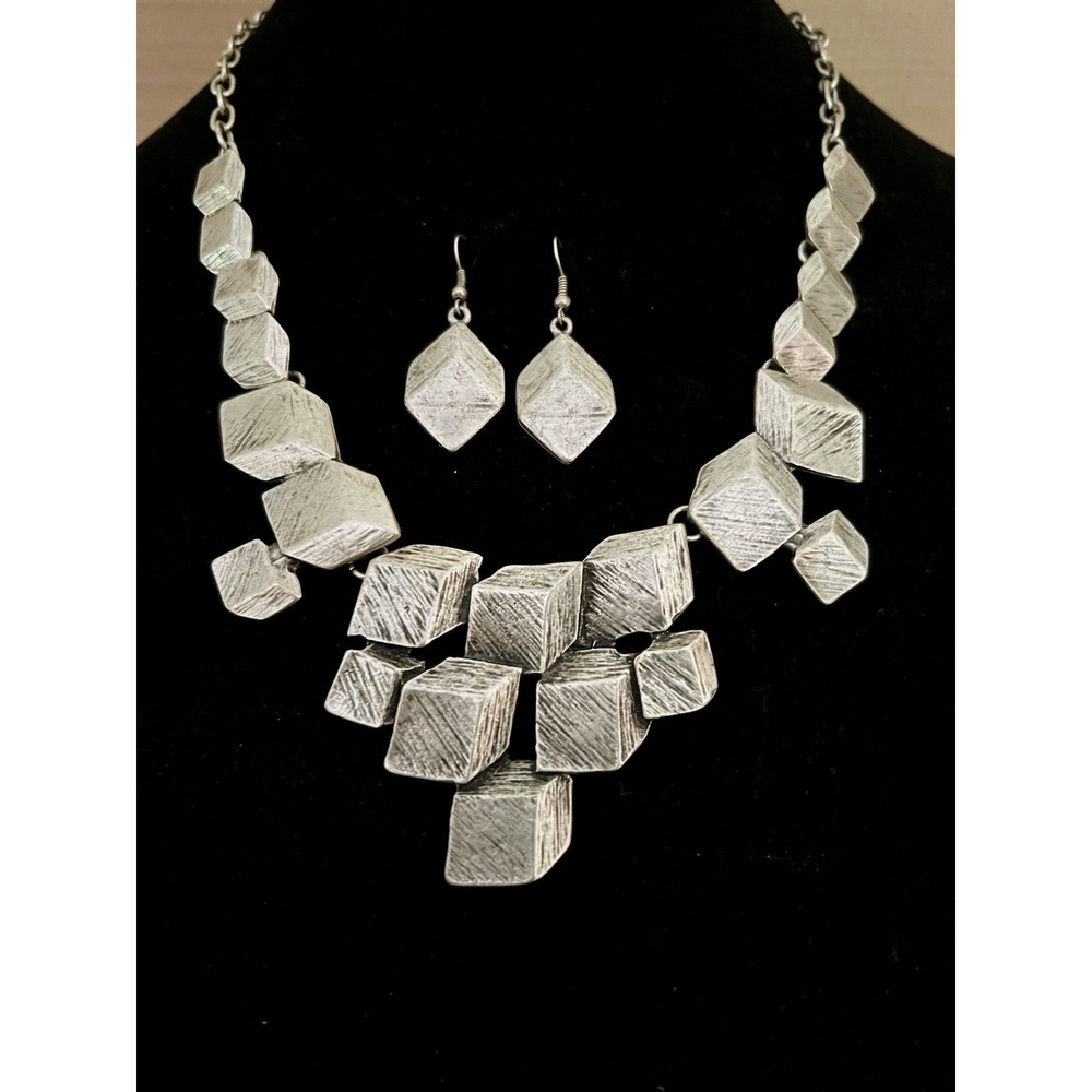Tekeli 3D Geometric Cube Necklace Earrings Set 20"